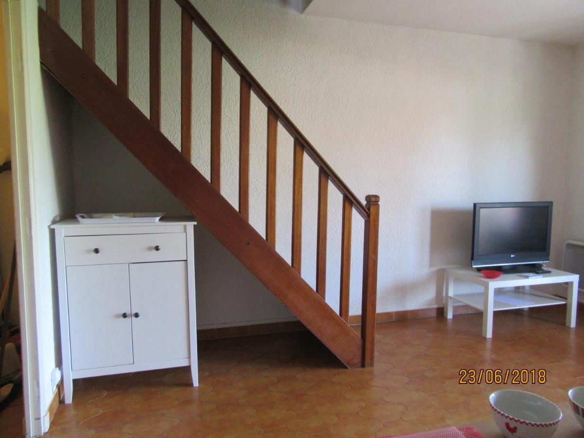 Au Calme Residence L'Ile Heureuse เลแล็คส์ ภายนอก รูปภาพ