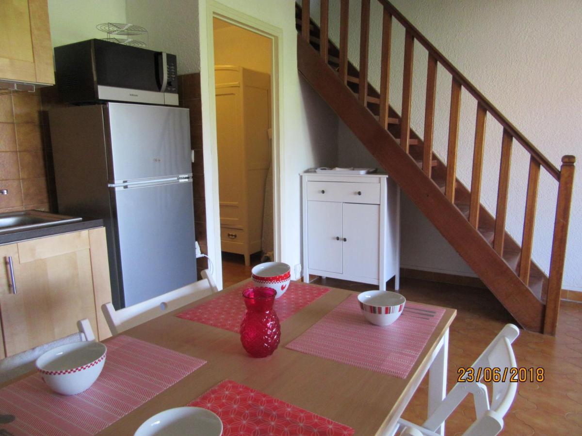 Au Calme Residence L'Ile Heureuse เลแล็คส์ ภายนอก รูปภาพ